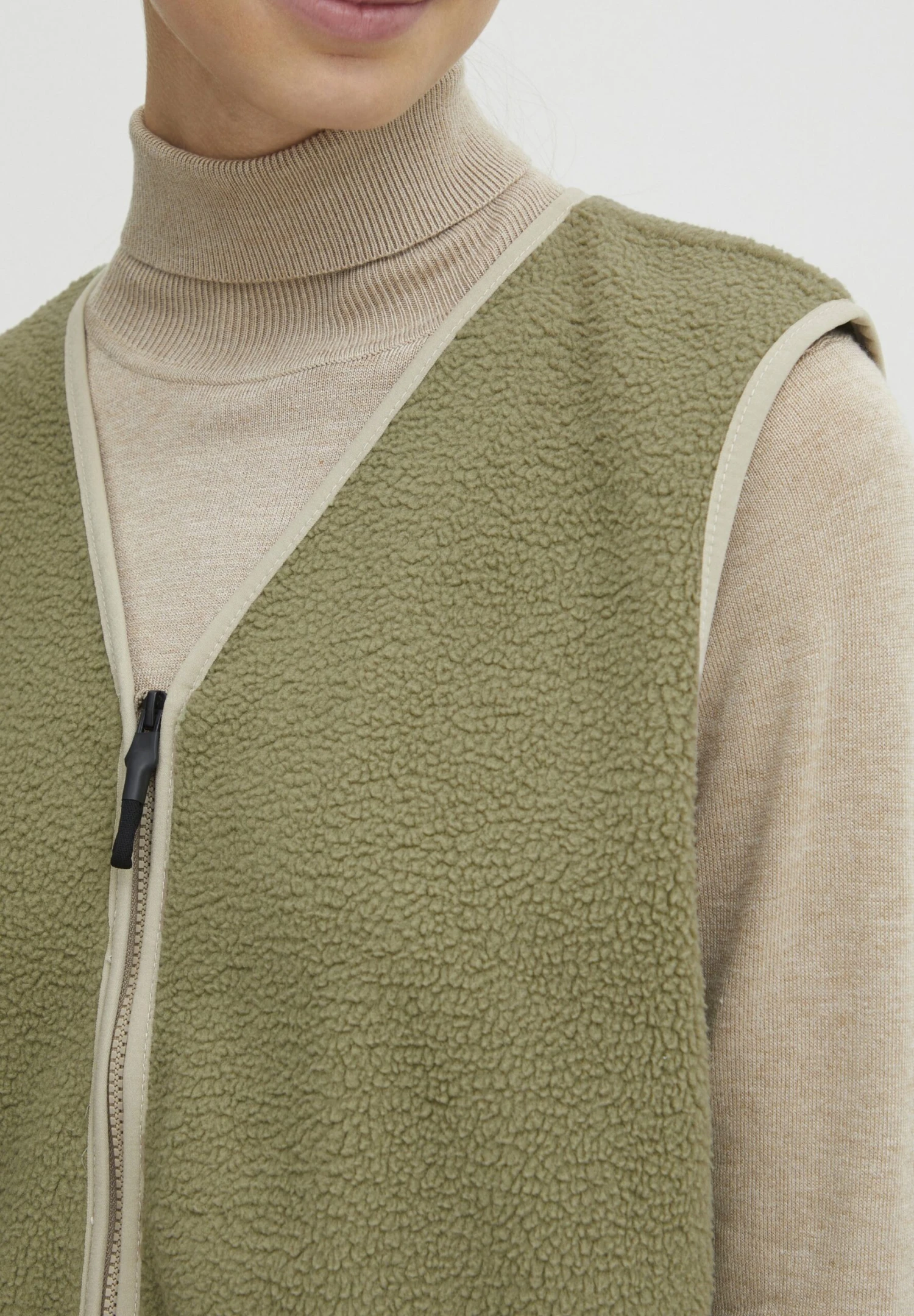 OXMO Bodywarmer - Oil Green - Afbeelding 4