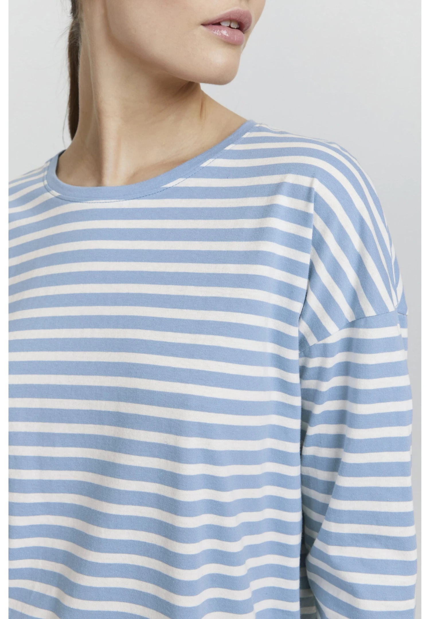 OXMO Longsleeve - Bel Air Blue - Afbeelding 4