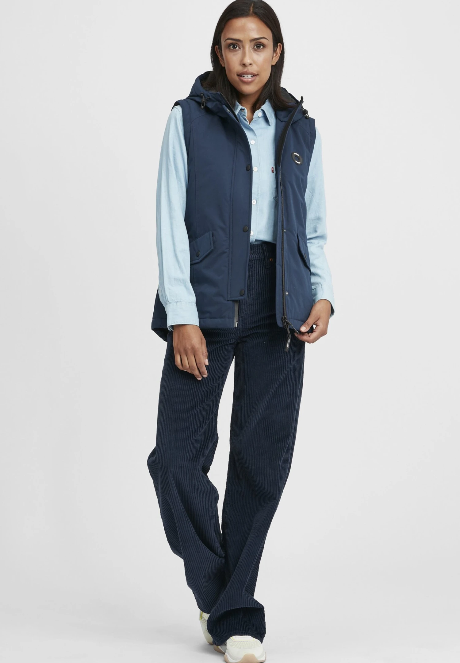 OXMO Oxtenja - Bodywarmer - Dress Blues - Afbeelding 2