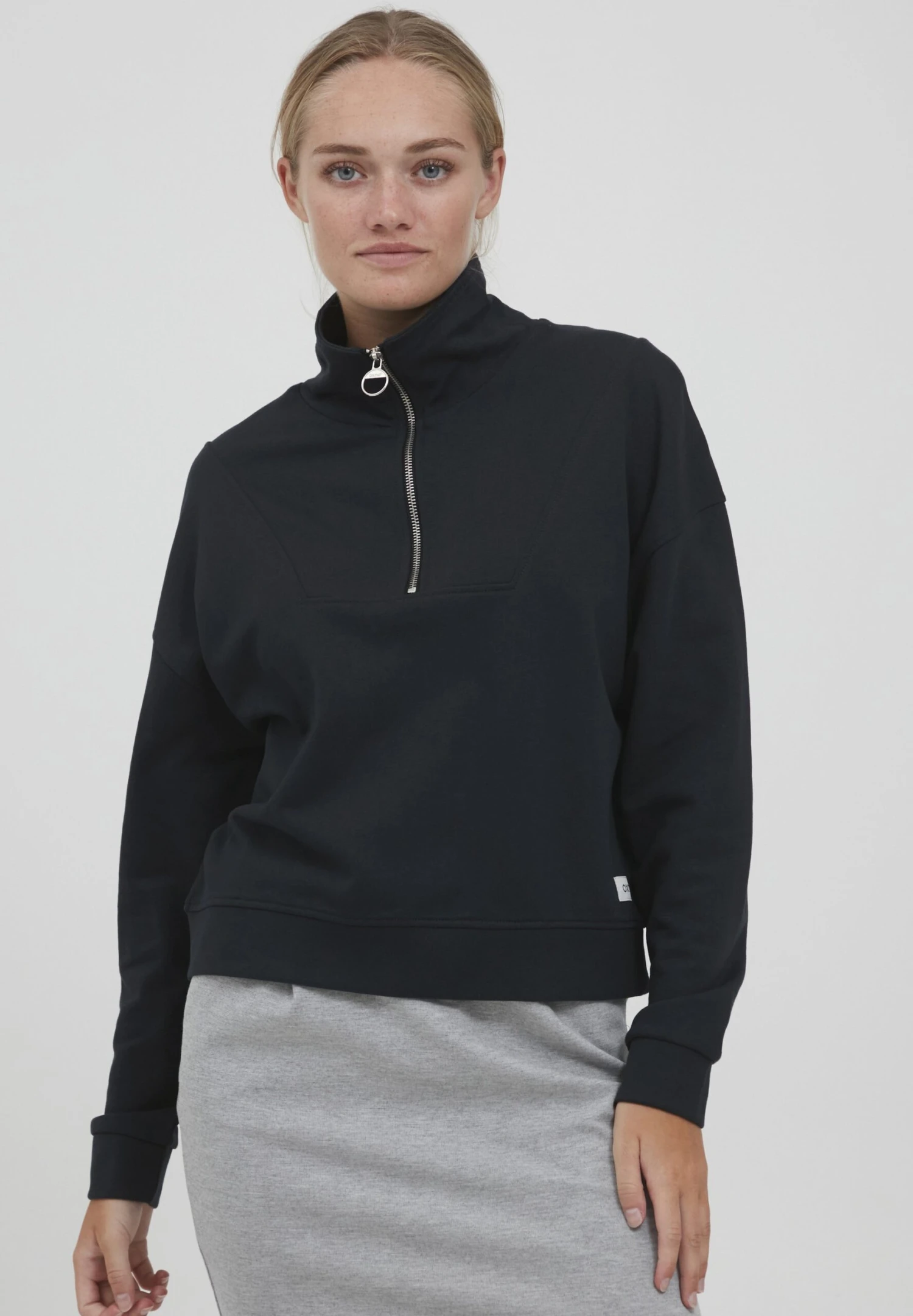 OXMO Oxgrethe - Trui - Total Eclipse