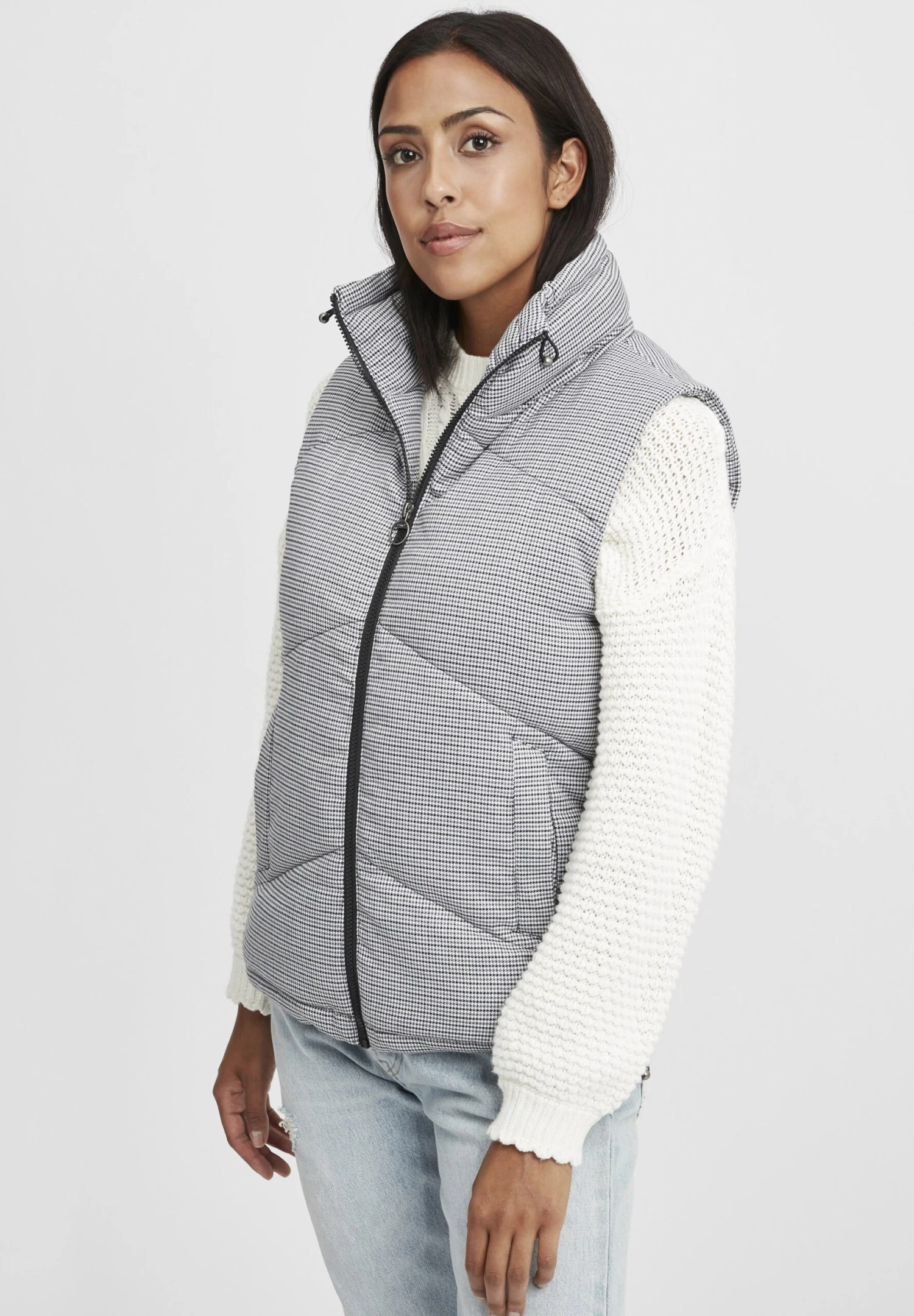 OXMO Oxnennja - Bodywarmer - Black