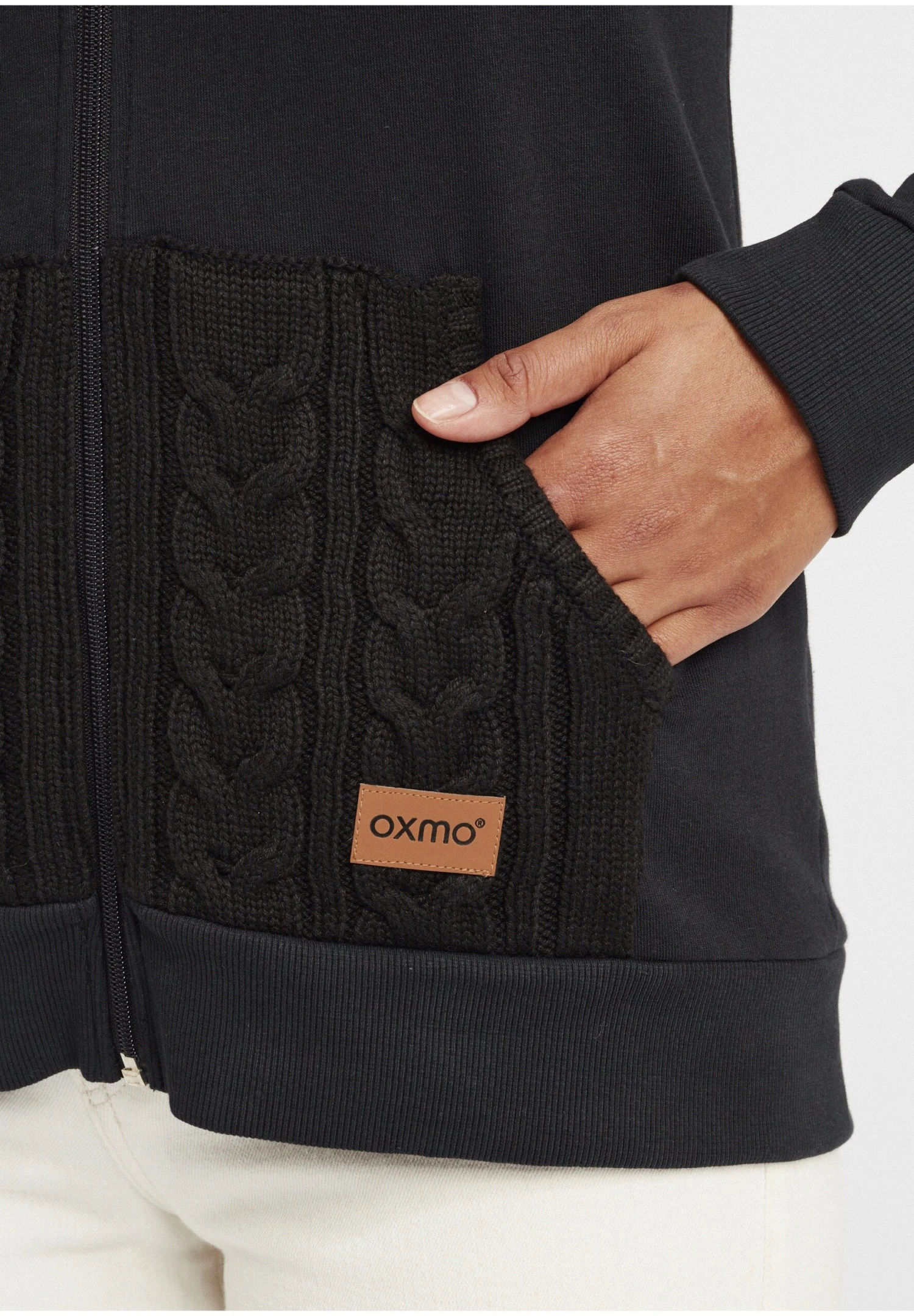 OXMO Oxmatilda - Sweater Met Rits - Black - Afbeelding 9