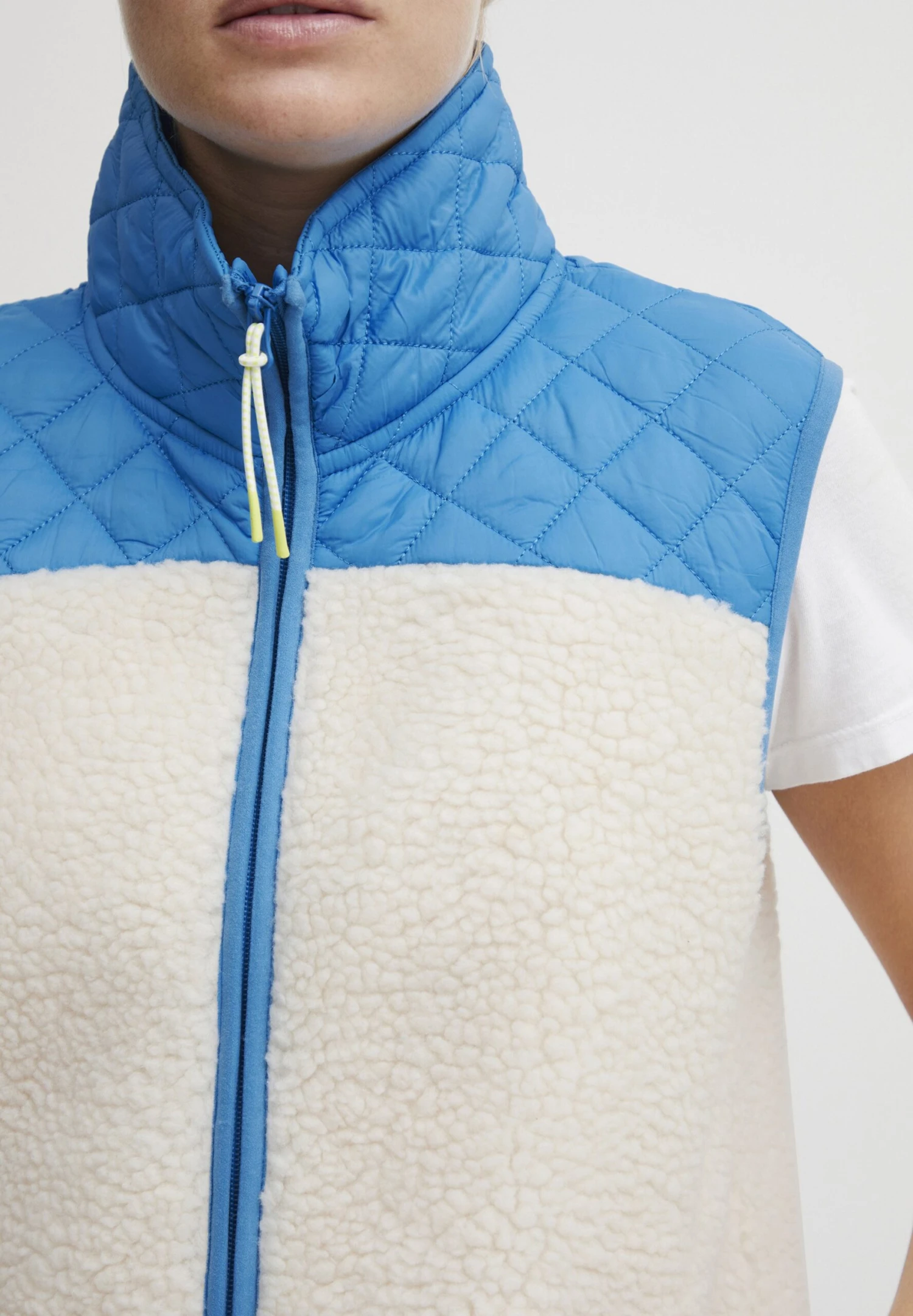 OXMO Oxbetty - Bodywarmer - Malibu Blue Mix - Afbeelding 4